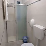 Dei 10 Colori מלון